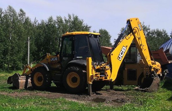 Экскаватор-погрузчик JCB 4CX ECO