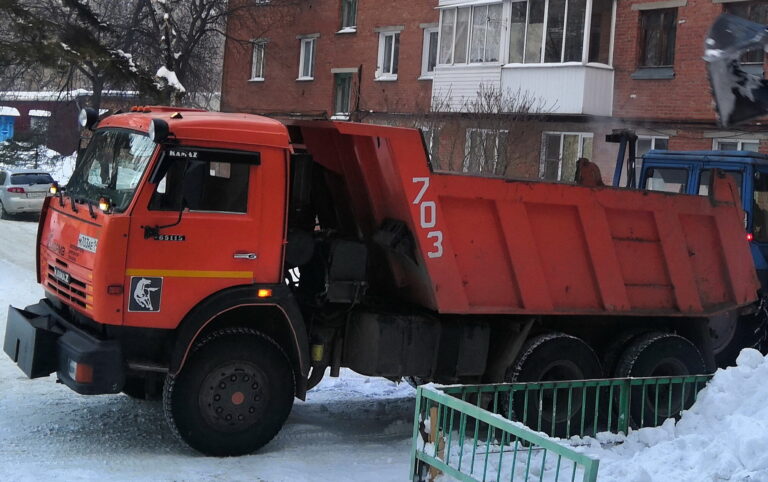 Самосвал КАМАЗ 65115